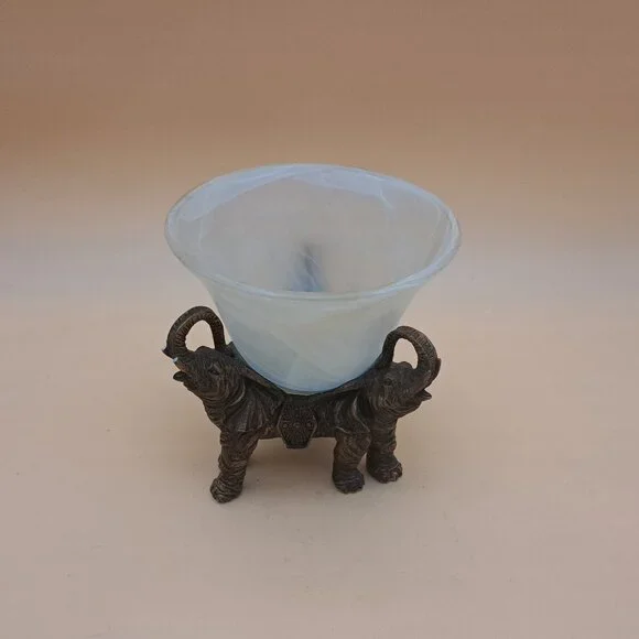 Elephant Footed Aroma Diffuser - Picture 3 of 11